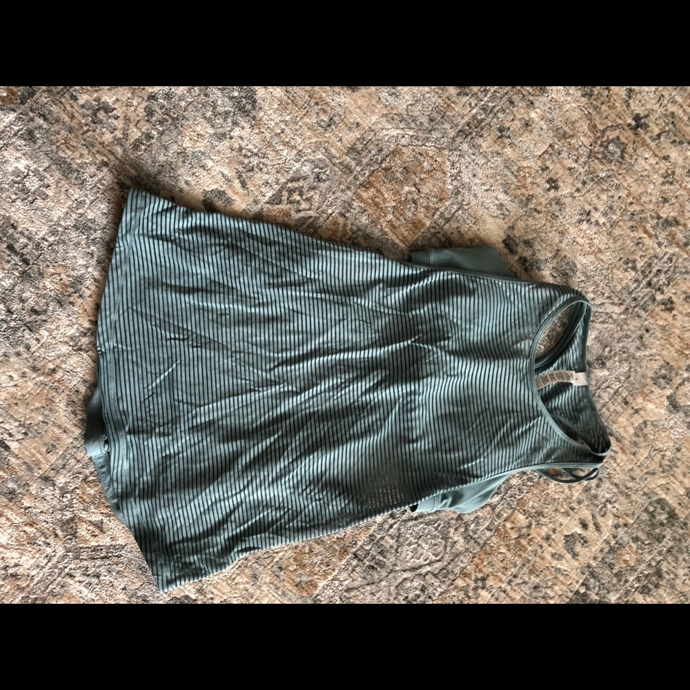 Lululemon Tank with built in sports bra.